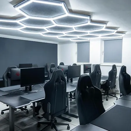 Ferien-/ Gamingwohnung In Appartement *