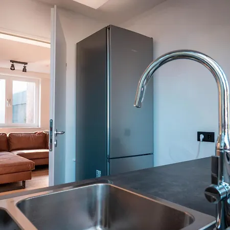 Ferien-/ Gamingwohnung In Appartamento *